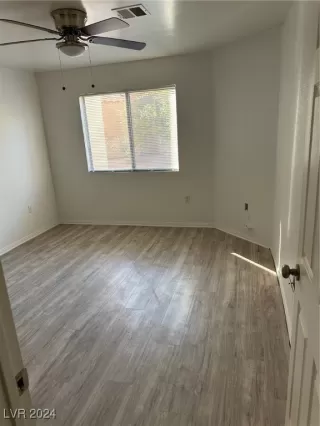 Photo #3: 2593330 Listing 