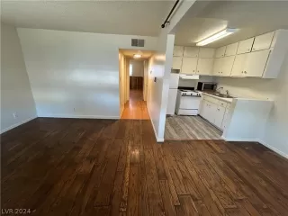 Photo #5: 2593369 Listing 