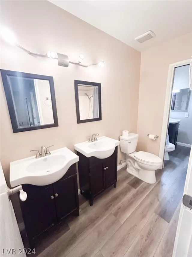 MLS: 2593376 Condo For Sale