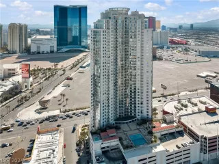 Photo #2: 2593387 Listing