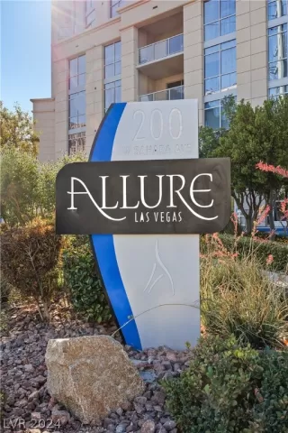 Photo #4: 2593387 Listing