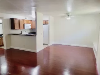 Photo #3: 2593410 Listing 