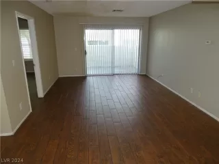 Photo #4: 2593414 Listing 