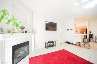 Photo #3: 2593439 Listing