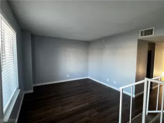 Photo #2: 2593445 Listing 