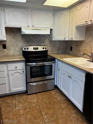 Photo #6: 2593445 Listing 