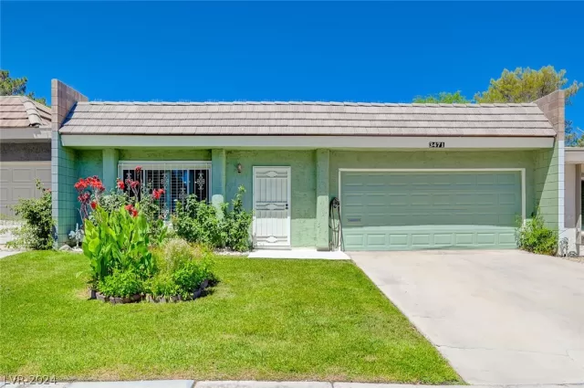 MLS: 2593452 Condo For Sale