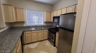 Photo #4: 2593481 Listing