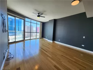 Photo #5: 2593493 Listing 