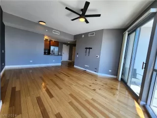 Photo #6: 2593493 Listing 