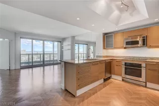 Photo #1: 2593505 Listing
