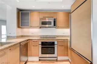 Photo #3: 2593505 Listing