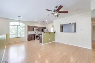 Photo #2: 2593511 Listing