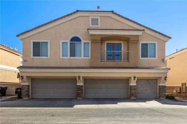 MLS: 2593513 Condo For Sale