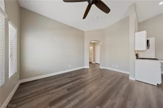 Photo #6: 2593513 Listing 