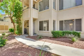 Photo #1: 2593517 Listing 