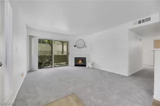 Photo #4: 2593517 Listing 