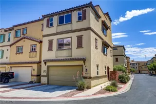 Photo #1: 2593521 Listing