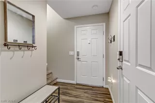 Photo #5: 2593521 Listing