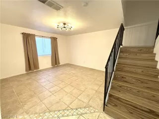 Photo #6: 2593529 Listing 