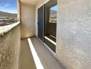 Photo #5: 2593543 Listing 