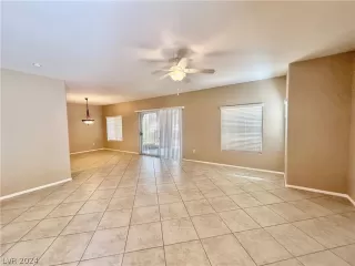 Photo #2: 2593627 Listing 