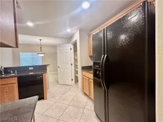 Photo #6: 2593627 Listing 