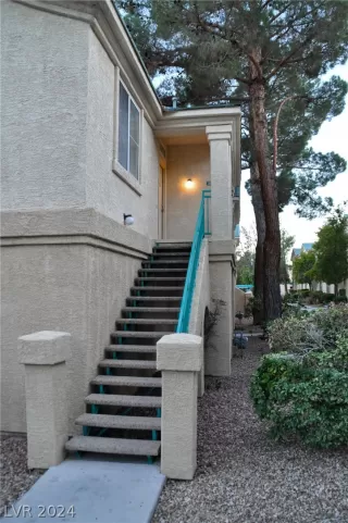 Photo #3: 2593643 Listing 