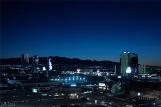 Photo #5: 2593650 Listing