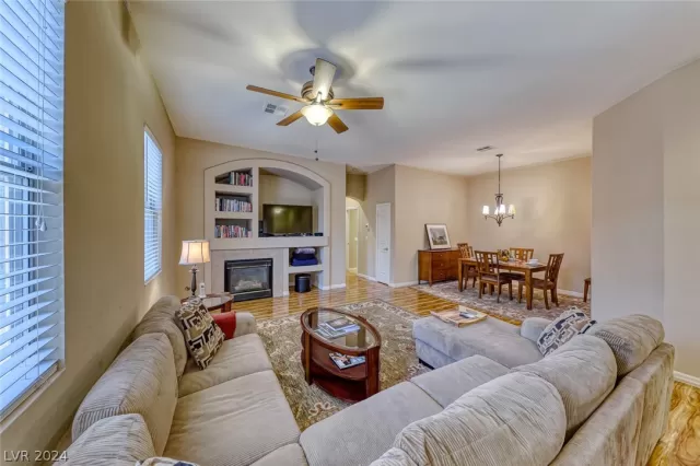 MLS: 2593656 Condo For Sale