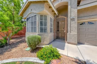 Photo #3: 2593656 Listing