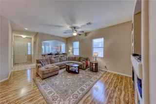 Photo #6: 2593656 Listing