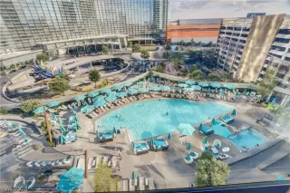 Photo #3: 2593657 Listing