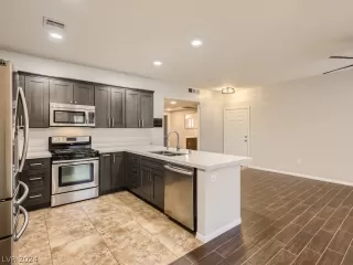 Photo #2: 2593695 Listing 