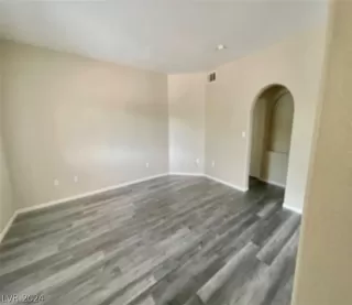 Photo #4: 2593717 Listing 