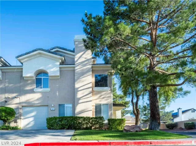 MLS: 2593731 Condo For Sale