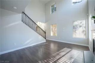 Photo #4: 2593731 Listing 