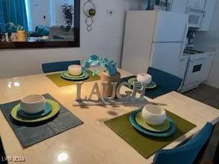 Photo #5: 2593744 Listing 