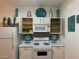 Photo #6: 2593744 Listing 