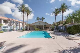 Photo #2: 2593760 Listing 