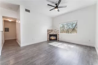 Photo #6: 2593771 Listing