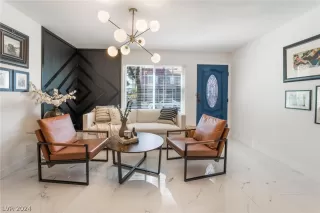 Photo #1: 2593779 Listing 