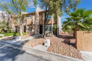 Photo #4: 2593779 Listing 