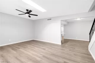 Photo #4: 2593793 Listing