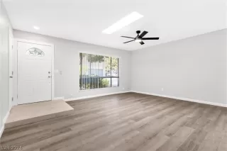 Photo #5: 2593793 Listing