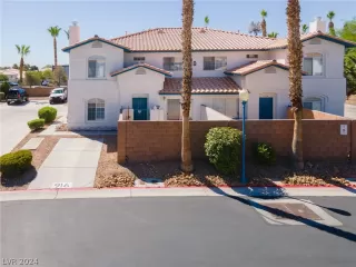 Photo #5: 2593803 Listing 