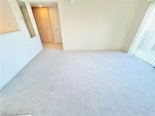 Photo #5: 2593819 Listing 