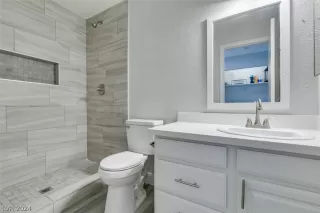 Photo #4: 2593822 Listing