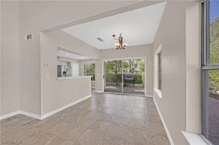 Photo #4: 2593823 Listing 