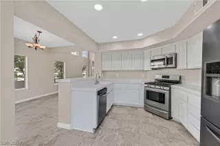 Photo #5: 2593823 Listing 